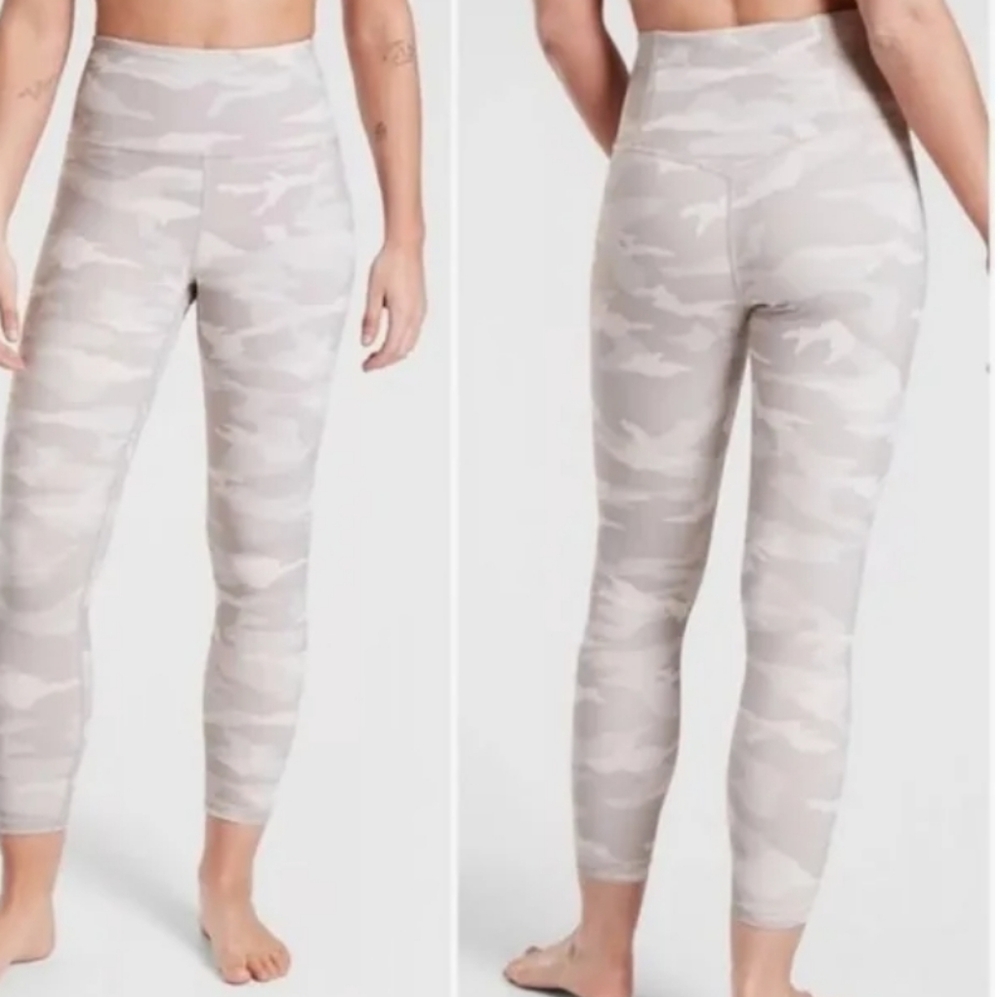 NWT Athleta Elation Camo 7/8 Tights